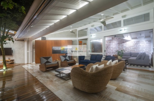 Imagem Casa com 5 Quartos à Venda, 260 m² em Maresias - São Sebastião Imagem Casa com 5 Quartos à Venda, 260 m² em Maresias - São Sebastião
