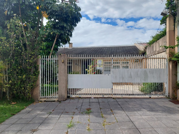 Casa com 3 Quartos à Venda, 252 m² em Jardim Social - Curitiba