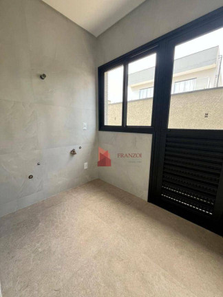 Imagem Sobrado com 4 Quartos à Venda, 265 m² em Santa Regina - Camboriú Imagem Sobrado com 4 Quartos à Venda, 265 m² em Santa Regina - Camboriú