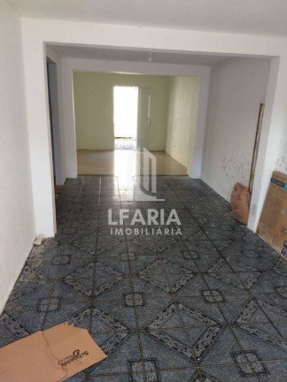 Imagem Casa com 2 Quartos à Venda, em Adhemar Garcia - Joinville Imagem Casa com 2 Quartos à Venda, em Adhemar Garcia - Joinville