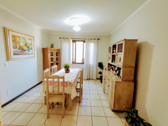 Imagem Casa com 5 Quartos à Venda, 411 m² em Floresta - Joinville