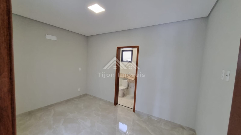 Imagem Casa de Condomínio com 3 Quartos à Venda, 112 m² em Horto Florestal Villágio - Sorocaba Imagem Casa de Condomínio com 3 Quartos à Venda, 112 m² em Horto Florestal Villágio - Sorocaba