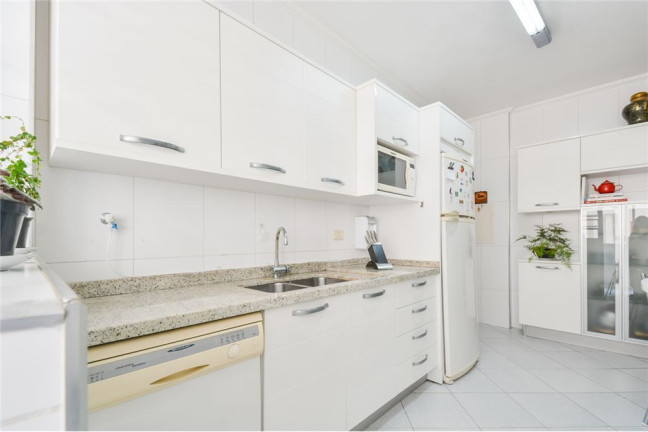 Imagem Apartamento com 3 Quartos à Venda, 145 m² em Itaim Bibi - São Paulo Imagem Apartamento com 3 Quartos à Venda, 145 m² em Itaim Bibi - São Paulo