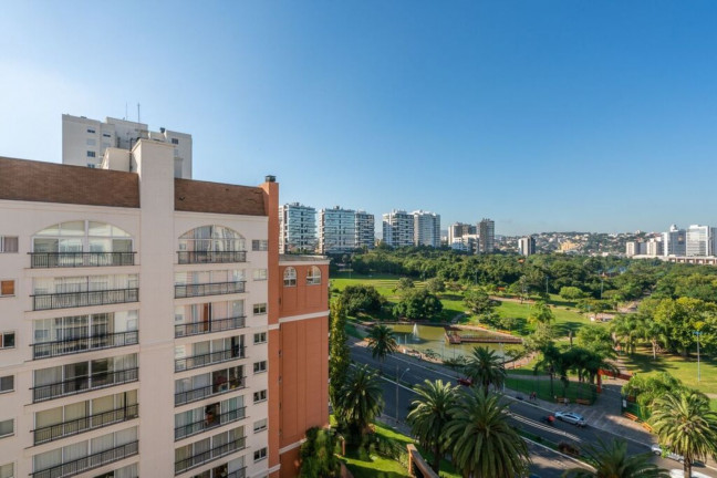 Imagem Imóvel com 2 Quartos à Venda, 276 m² em Jardim Europa - Porto Alegre Imagem Imóvel com 2 Quartos à Venda, 276 m² em Jardim Europa - Porto Alegre