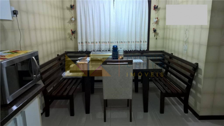Imagem Casa com 3 Quartos à Venda, 195 m² em Velha - Blumenau Imagem Casa com 3 Quartos à Venda, 195 m² em Velha - Blumenau