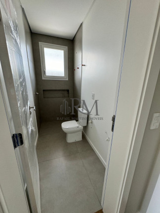 Imagem Sobrado com 5 Quartos à Venda, em Jurerê Internacional - Florianópolis Imagem Sobrado com 5 Quartos à Venda, em Jurerê Internacional - Florianópolis
