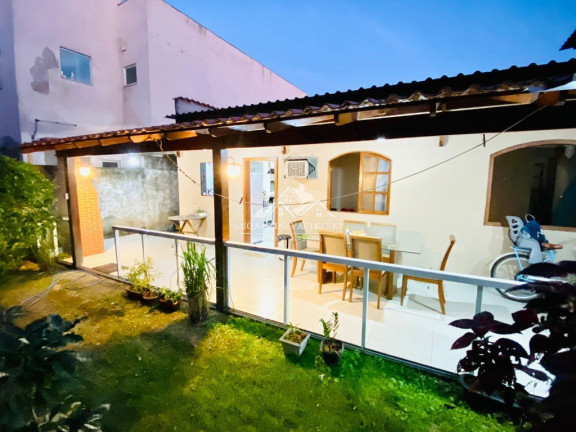 Imagem Casa com 3 Quartos à Venda, 310 m² em Parque Residencial Laranjeiras - Serra Imagem Casa com 3 Quartos à Venda, 310 m² em Parque Residencial Laranjeiras - Serra