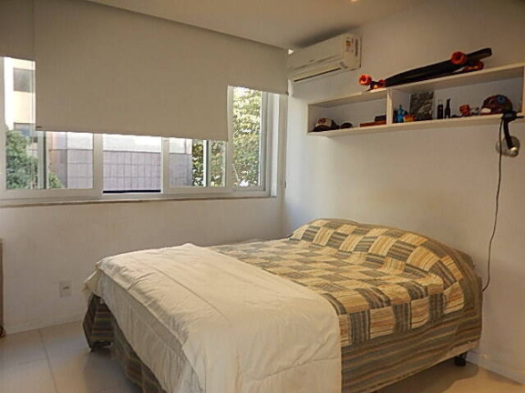 Imagem Apartamento com 3 Quartos à Venda, em Ipanema - Rio De Janeiro Imagem Apartamento com 3 Quartos à Venda, em Ipanema - Rio De Janeiro