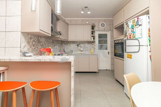 Imagem Apartamento com 3 Quartos à Venda, 106 m² em Petrópolis - Porto Alegre