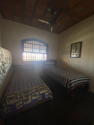 Imagem Casa com 4 Quartos à Venda, 480 m² em Cordeirinho - Maricá Imagem Casa com 4 Quartos à Venda, 480 m² em Cordeirinho - Maricá