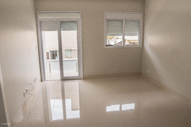 Imagem Casa com 5 Quartos à Venda, 343 m² em Jardins Valência - Goiânia