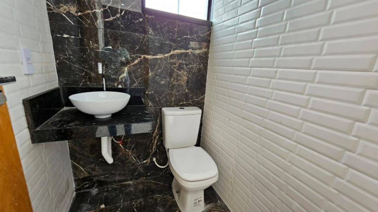 Imagem Apartamento com 2 Quartos à Venda,  em Parque Nanci - Maricá