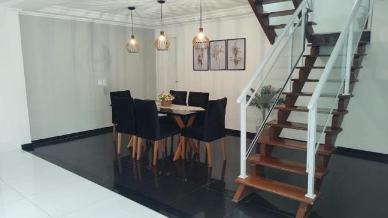 Imagem Casa com 4 Quartos à Venda, 360 m² em Piratininga - Niterói Imagem Casa com 4 Quartos à Venda, 360 m² em Piratininga - Niterói