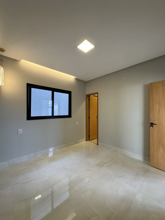 Imagem Casa com 3 Quartos à Venda, 177 m² em Setor Três Marias - Goiânia Imagem Casa com 3 Quartos à Venda, 177 m² em Setor Três Marias - Goiânia