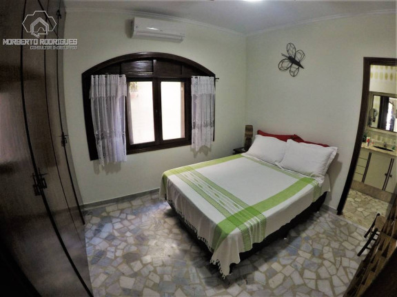 Imagem Casa com 2 Quartos à Venda, 195 m² em Guilhermina - Praia Grande Imagem Casa com 2 Quartos à Venda, 195 m² em Guilhermina - Praia Grande