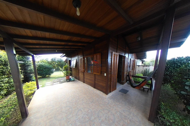 Imagem Casa com 2 Quartos à Venda, 358 m² em São João Do Rio Vermelho - Florianópolis Imagem Casa com 2 Quartos à Venda, 358 m² em São João Do Rio Vermelho - Florianópolis