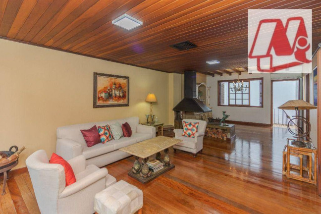 Casa com 3 Quartos à Venda, 291 m² em Bela Vista - Porto Alegre