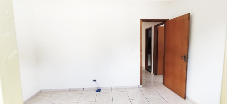 Imagem Casa com 3 Quartos à Venda, 101 m² em Conjunto Requião - Maringá Imagem Casa com 3 Quartos à Venda, 101 m² em Conjunto Requião - Maringá