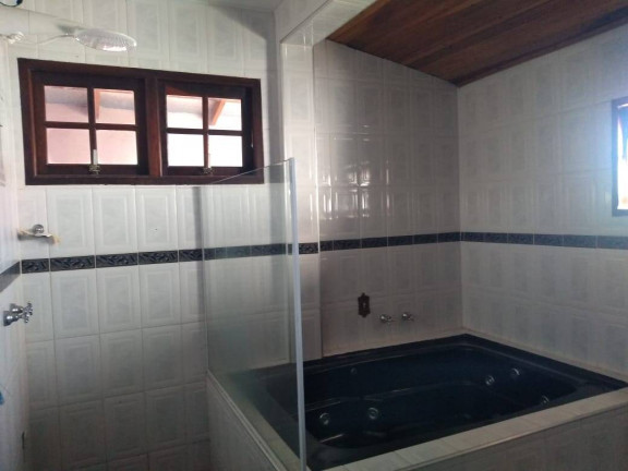 Imagem Casa com 3 Quartos à Venda, em São Paulo Imagem Casa com 3 Quartos à Venda, em São Paulo