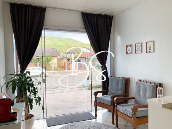 Imagem Casa com 3 Quartos à Venda, 405 m² em Xv De Novembro - Igrejinha Imagem Casa com 3 Quartos à Venda, 405 m² em Xv De Novembro - Igrejinha