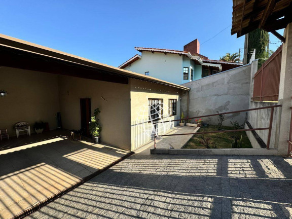 Imagem Casa com 3 Quartos à Venda, 175 m² em Jardim Maristela - Atibaia Imagem Casa com 3 Quartos à Venda, 175 m² em Jardim Maristela - Atibaia