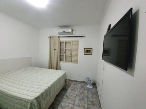 Imagem Sobrado com 3 Quartos à Venda, 144 m² em Vila São José - Taubaté
