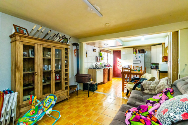 Imagem Casa com 5 Quartos à Venda, em Jardim Sabará - Porto Alegre Imagem Casa com 5 Quartos à Venda, em Jardim Sabará - Porto Alegre