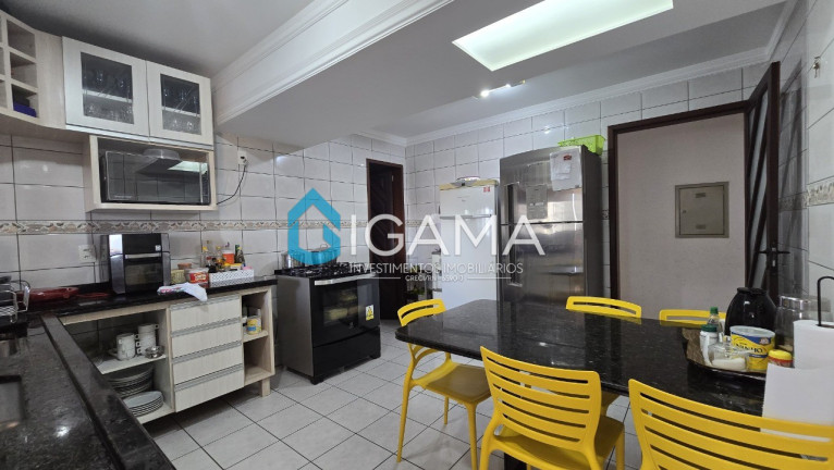 Imagem Imóvel com 4 Quartos à Venda, 198 m² em Lagoa Nova - Natal Imagem Imóvel com 4 Quartos à Venda, 198 m² em Lagoa Nova - Natal