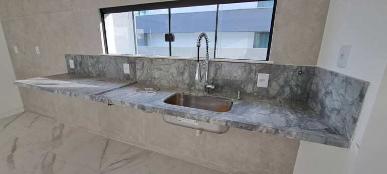 Imagem Casa com 4 Quartos à Venda, 340 m² em Vila De Abrantes (abrantes) - Camaçari