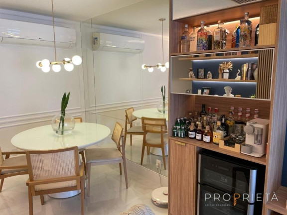 Imagem Apartamento com 2 Quartos à Venda,  em Leblon - Rio De Janeiro