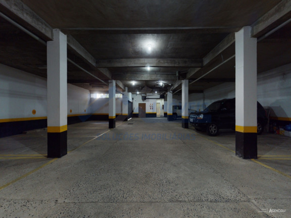 Imagem Imóvel com 5 Quartos à Venda, 410 m² em Petrópolis - Porto Alegre Imagem Imóvel com 5 Quartos à Venda, 410 m² em Petrópolis - Porto Alegre