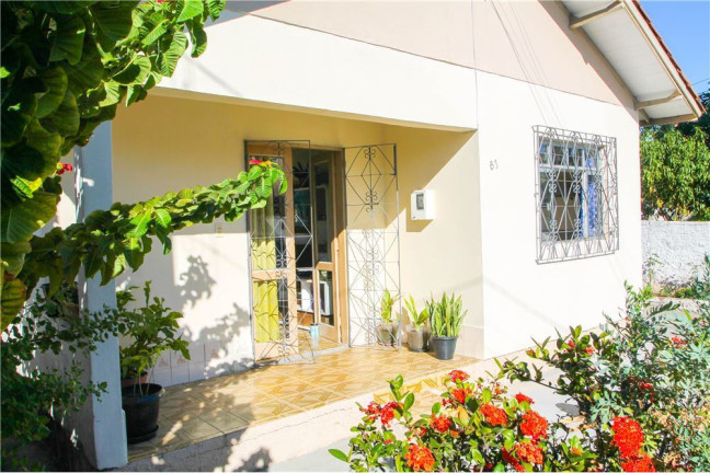 Imagem Casa com 3 Quartos à Venda, em Passa Vinte - Palhoça Imagem Casa com 3 Quartos à Venda, em Passa Vinte - Palhoça