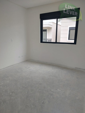 Imagem Sobrado com 3 Quartos à Venda, 117 m² em Boa Vista - Curitiba