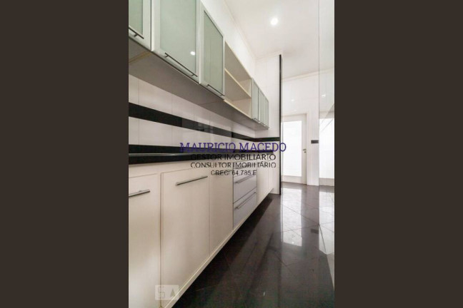 Imagem Casa com 4 Quartos para Alugar, 715 m² em Alphaville 1 - Barueri Imagem Casa com 4 Quartos para Alugar, 715 m² em Alphaville 1 - Barueri