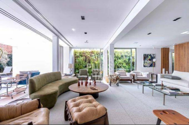 Imagem Casa com 5 Quartos à Venda, 700 m² em Brooklin - São Paulo Imagem Casa com 5 Quartos à Venda, 700 m² em Brooklin - São Paulo