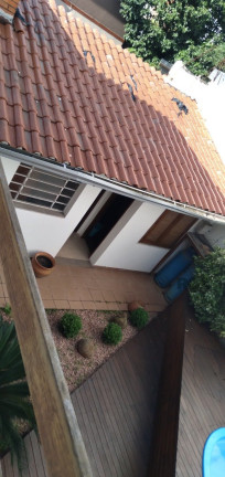 Imagem Casa com 3 Quartos à Venda, 242 m² em Santana - Porto Alegre Imagem Casa com 3 Quartos à Venda, 242 m² em Santana - Porto Alegre