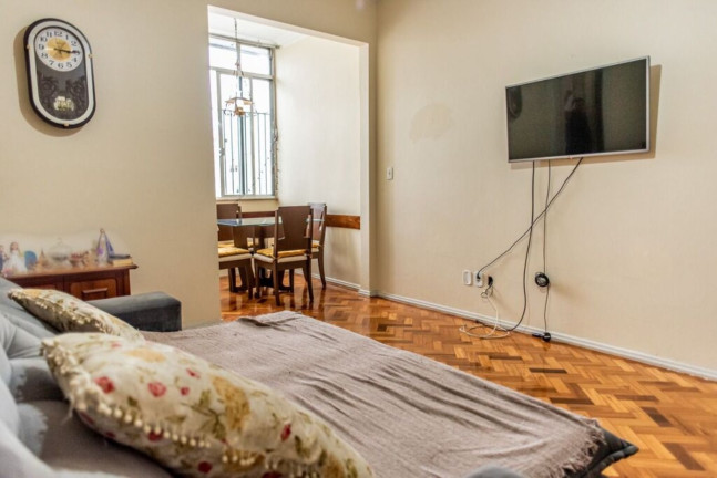 Imagem Imóvel com 3 Quartos à Venda, 120 m² em Tijuca - Rio De Janeiro Imagem Imóvel com 3 Quartos à Venda, 120 m² em Tijuca - Rio De Janeiro