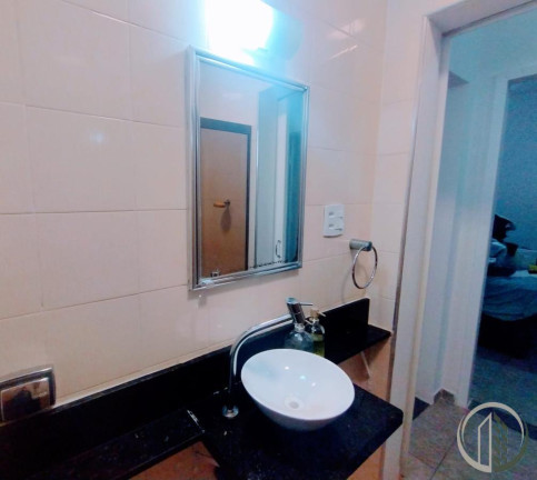 Imagem Apartamento com 2 Quartos à Venda, 48 m² em José Menino - Santos