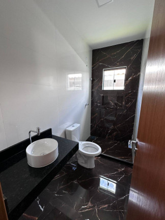 Imagem Casa com 3 Quartos à Venda, 240 m² em Maricá