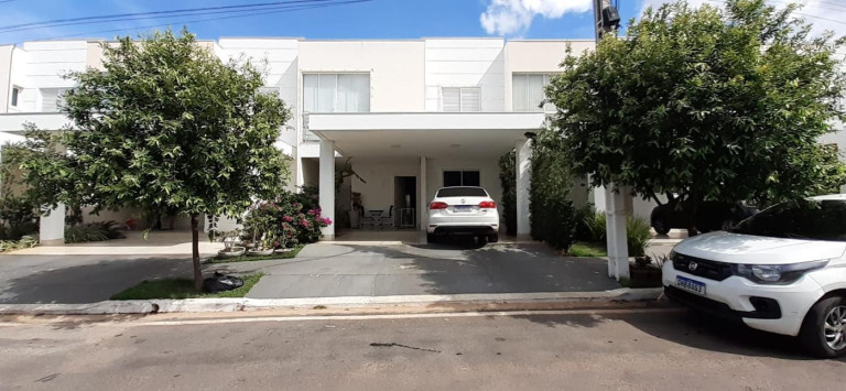 Imagem Casa com 3 Quartos à Venda, 200 m² em Ribeirão Do Lipa - Cuiabá Imagem Casa com 3 Quartos à Venda, 200 m² em Ribeirão Do Lipa - Cuiabá