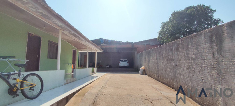 Imagem Casa com 5 Quartos à Venda, 582 m² em Santa Felicidade - Cascavel