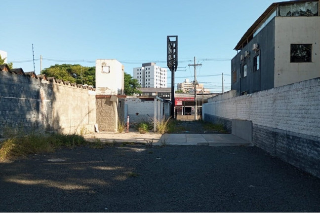 Imagem Terreno à Venda, 844 m² em Jardim Sabará - Porto Alegre Imagem Terreno à Venda, 844 m² em Jardim Sabará - Porto Alegre