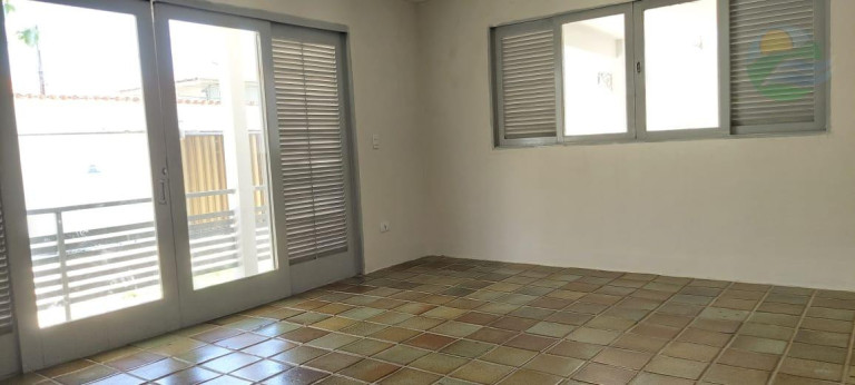 Imagem Casa com 3 Quartos à Venda, 170 m² Imagem Casa com 3 Quartos à Venda, 170 m²