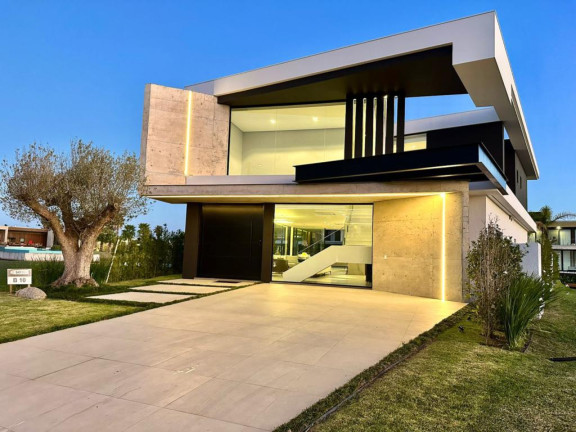 Imagem Casa com 5 Quartos à Venda, 450 m² em Centro - Capao Da Canoa Imagem Casa com 5 Quartos à Venda, 450 m² em Centro - Capao Da Canoa