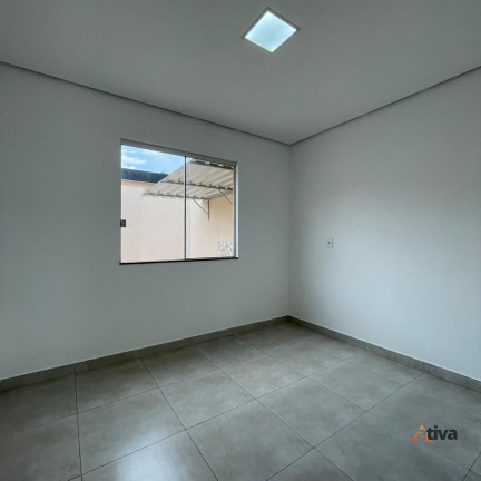 Imagem Casa com 2 Quartos à Venda, 70 m² Imagem Casa com 2 Quartos à Venda, 70 m²