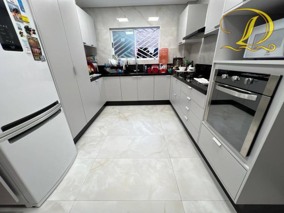Imagem Sobrado com 4 Quartos à Venda, 220 m² em Canto Do Forte - Praia Grande Imagem Sobrado com 4 Quartos à Venda, 220 m² em Canto Do Forte - Praia Grande