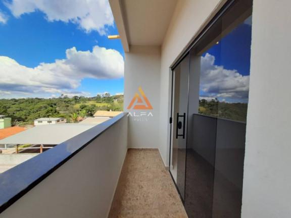 Imagem Casa com 3 Quartos à Venda, 172 m² Imagem Casa com 3 Quartos à Venda, 172 m²