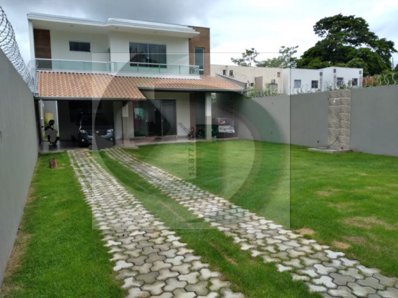 Casa com 4 Quartos à Venda, 274 m²