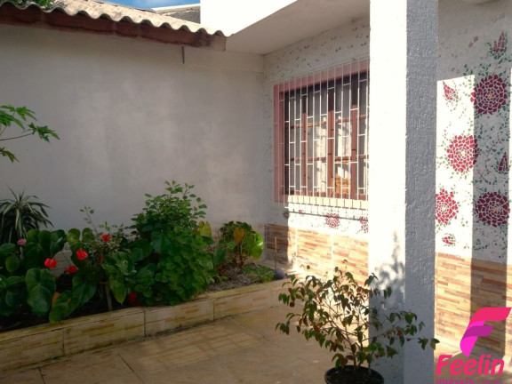 Imagem Casa com 6 Quartos à Venda, 220 m² em Ribeirão Da Ilha - Florianópolis Imagem Casa com 6 Quartos à Venda, 220 m² em Ribeirão Da Ilha - Florianópolis