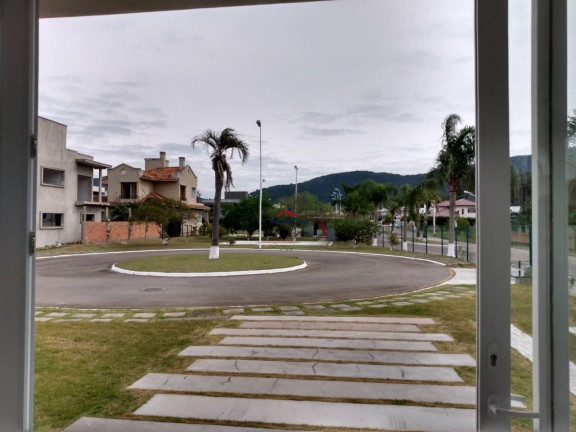 Imagem Casa com 3 Quartos à Venda, 375 m² em São João Do Rio Vermelho - Florianópolis Imagem Casa com 3 Quartos à Venda, 375 m² em São João Do Rio Vermelho - Florianópolis